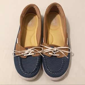 Memory Foam Striped Boat Shoes